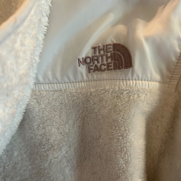 North Face Women’s Fleece Jacket - Picture 4 of 6